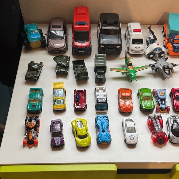 Assorted Toy Cars 60 pack - Picture 2 of 3